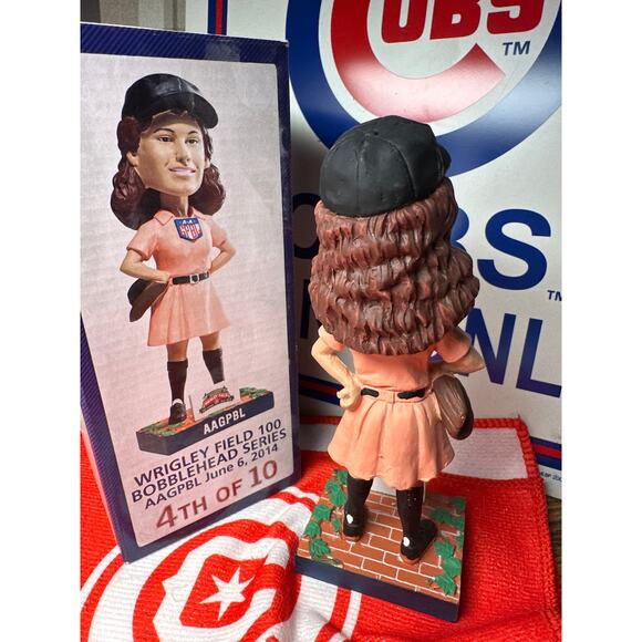 AAGPBL Chicago Cubs Girls All-American  Bobblehead Wrigley Field 100th 2014 - Picture 3 of 6
